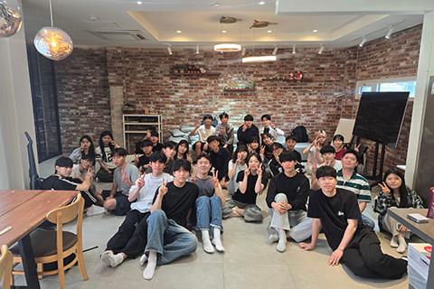 다크호스 활동사진